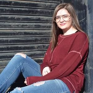 Meet your Posher, Naomi